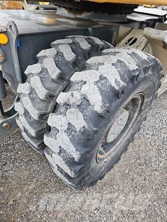 Liebherr A 916 Pelle sur pneus