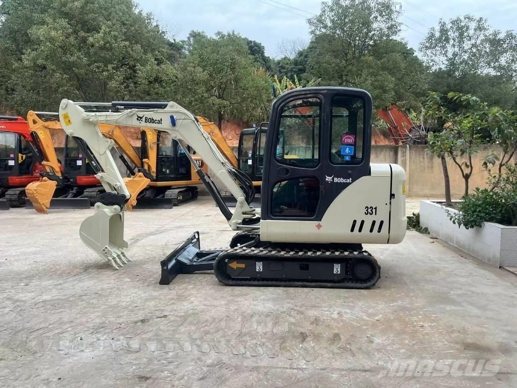 Bobcat 331 Mini pelle < 7t
