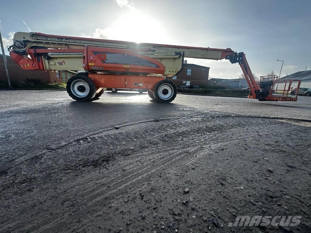 JLG 1250 AJP Nacelles articulées