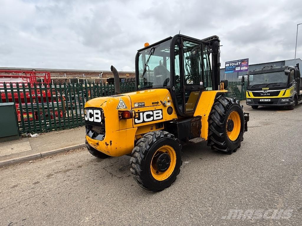 JCB 930-4 Chariot tout terrain