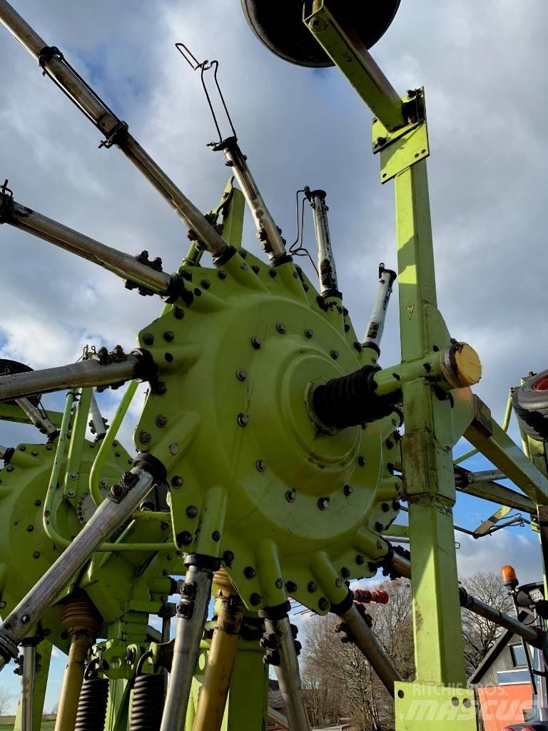 CLAAS 880 L Rateau faneur