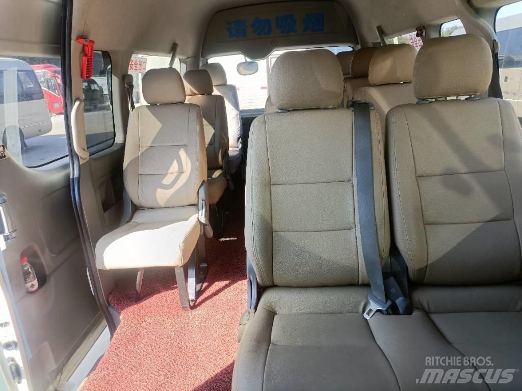 Toyota Hiace Autobus interurbain