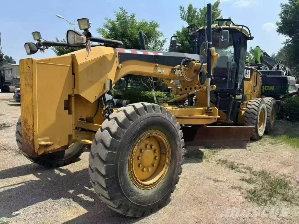CAT 140 M Niveleuse