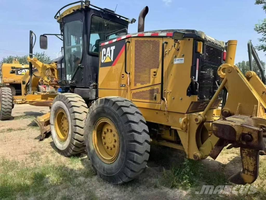 CAT 140 M Niveleuse