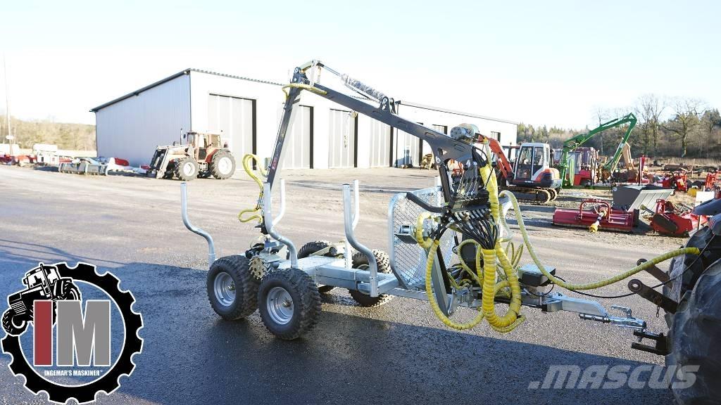  IM Skogsvagn 2000 Remorque forestière avec grue