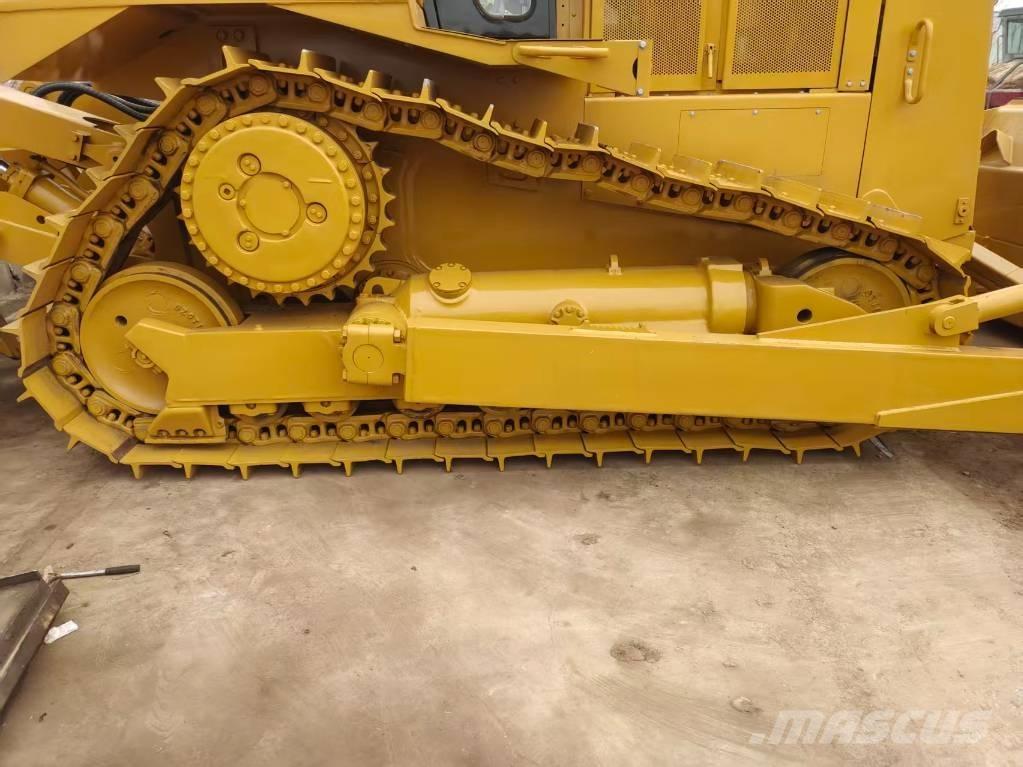 CAT D8 Bouteurs sur chenilles