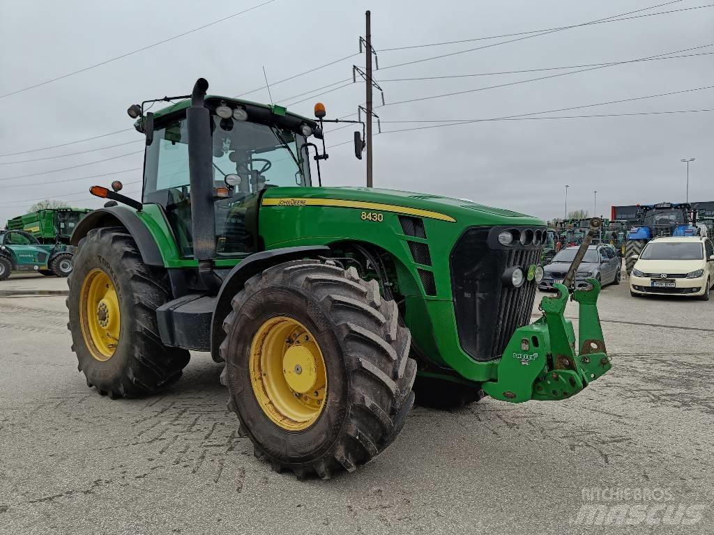 John Deere 8430 PST Tracteur