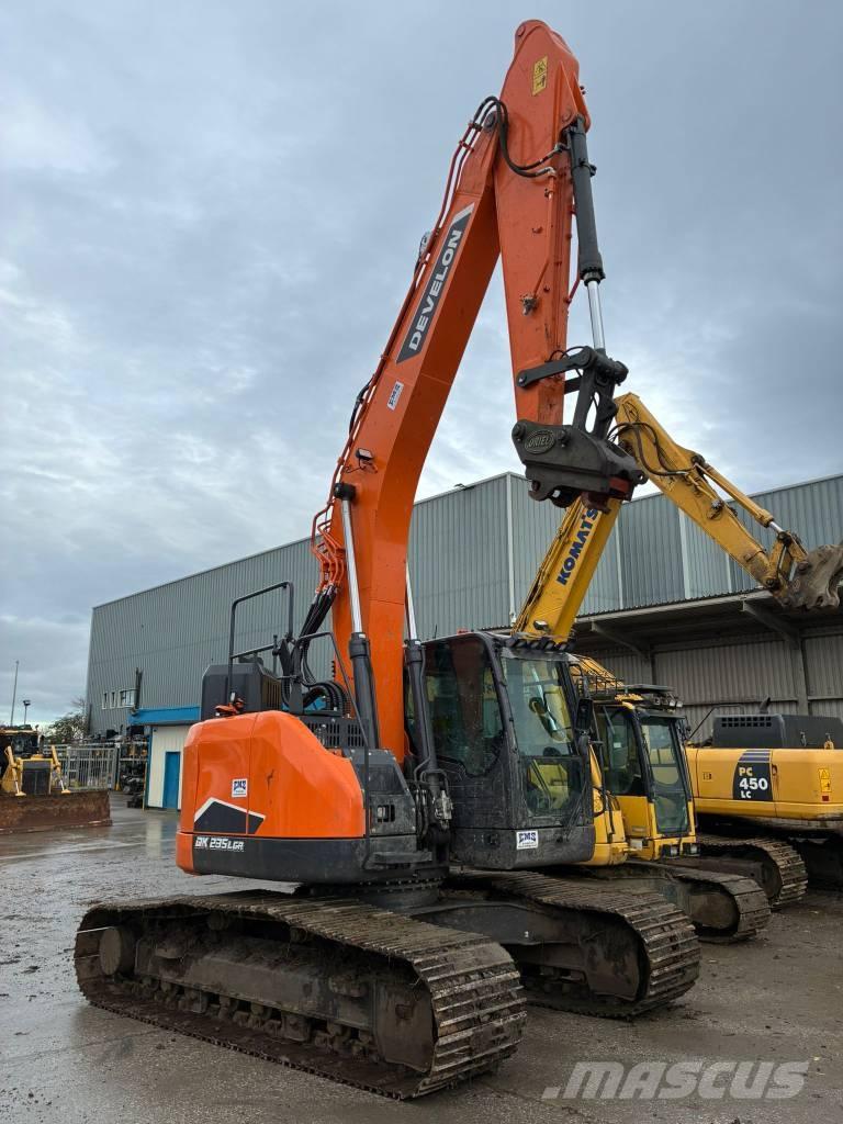 Develon DX235LCR-7 Pelle sur chenilles