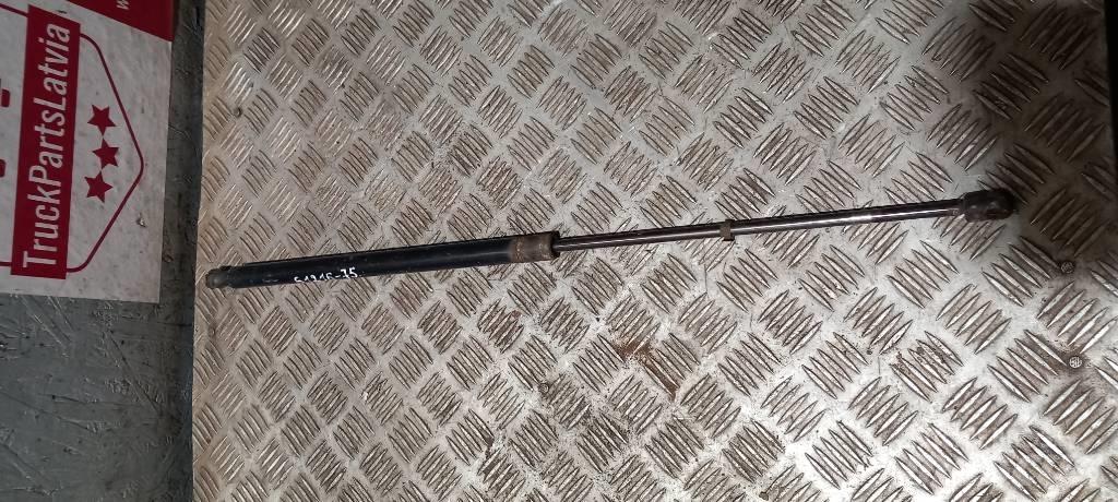 Scania R 440   1761668 Cabines