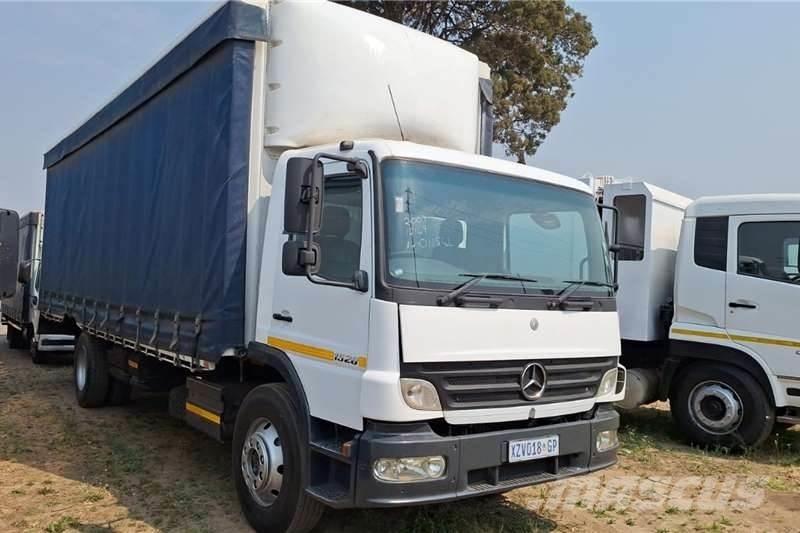 Mercedes-Benz 1528 Autre camion