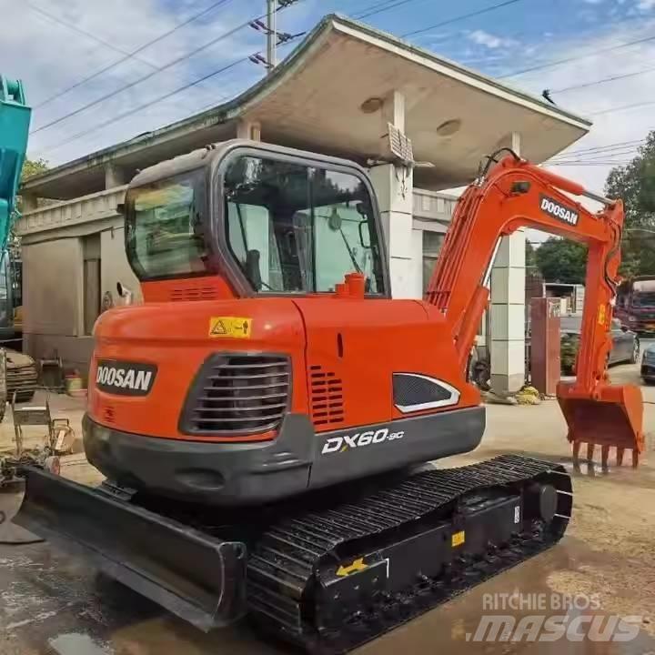 Doosan DX60-9C Mini pelle < 7t