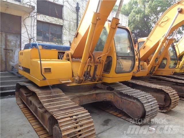 Hyundai R210-5D Pelle sur pneus