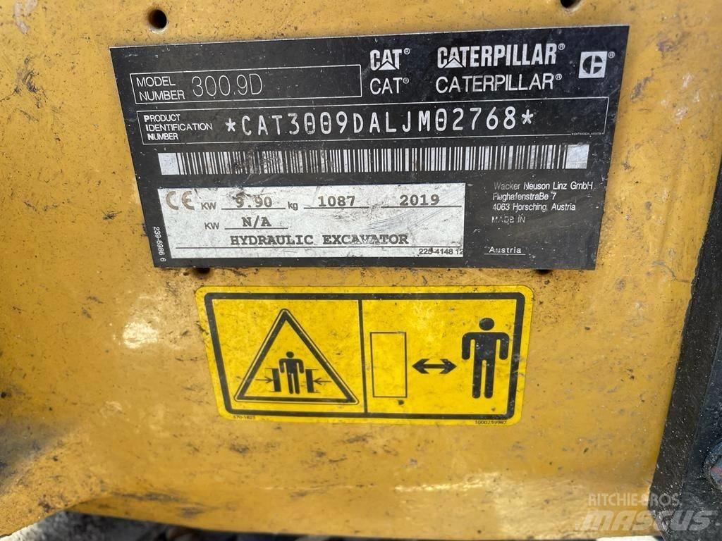 CAT 300.9 D Mini pelle < 7t