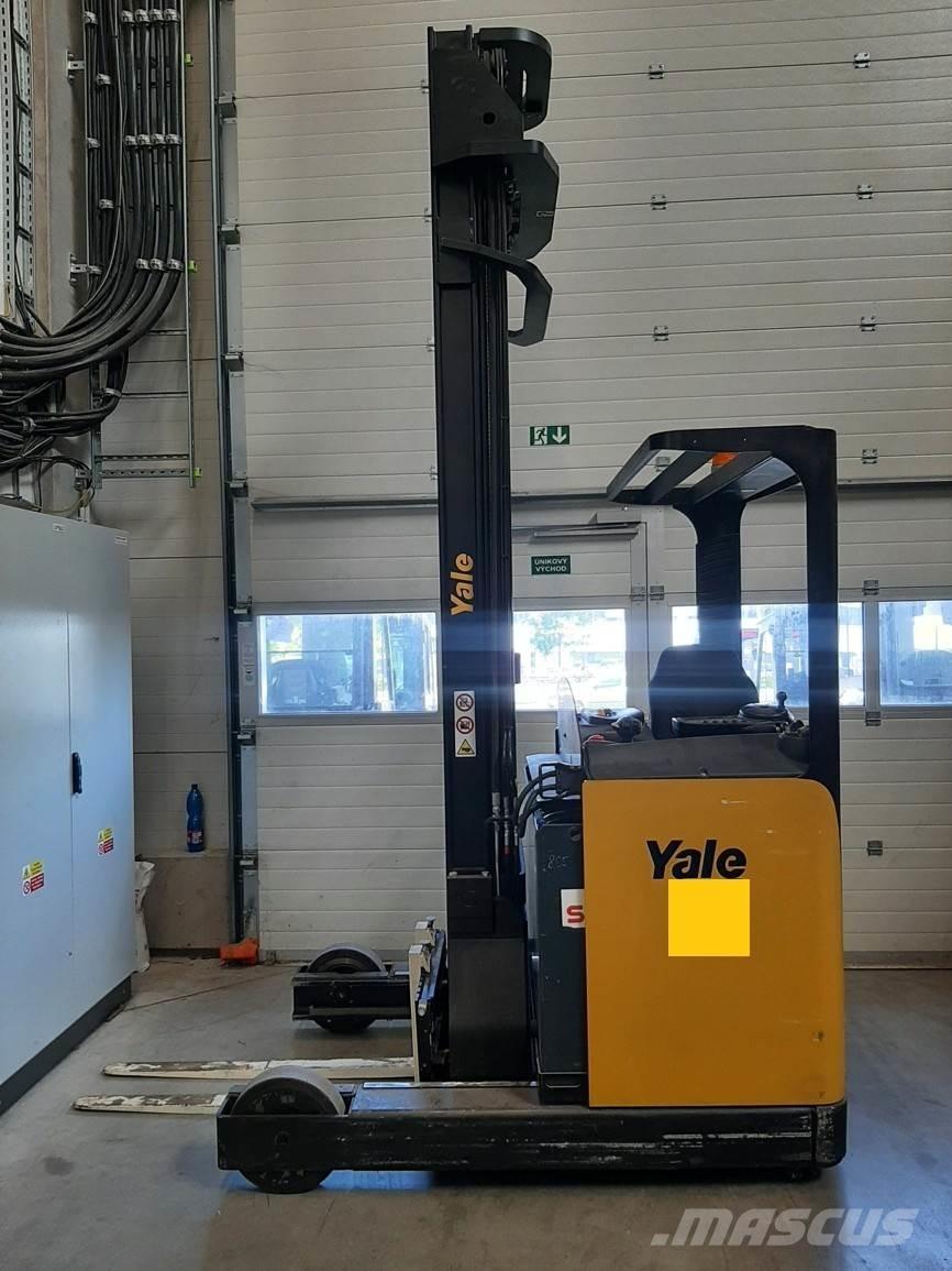 Yale MR16H Chariot à mât rétractable