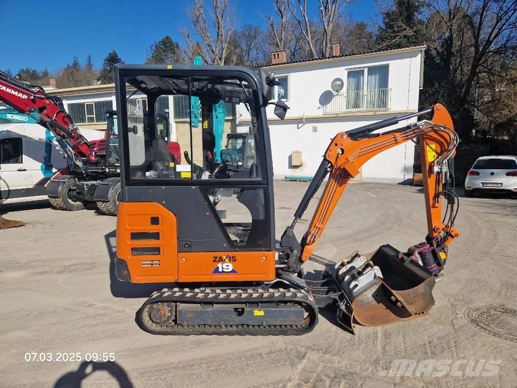 Hitachi ZX 19-6 Mini pelle < 7t