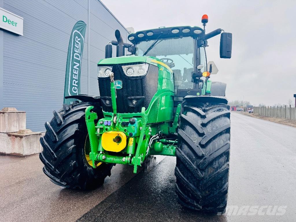 John Deere 6215 R Tracteur