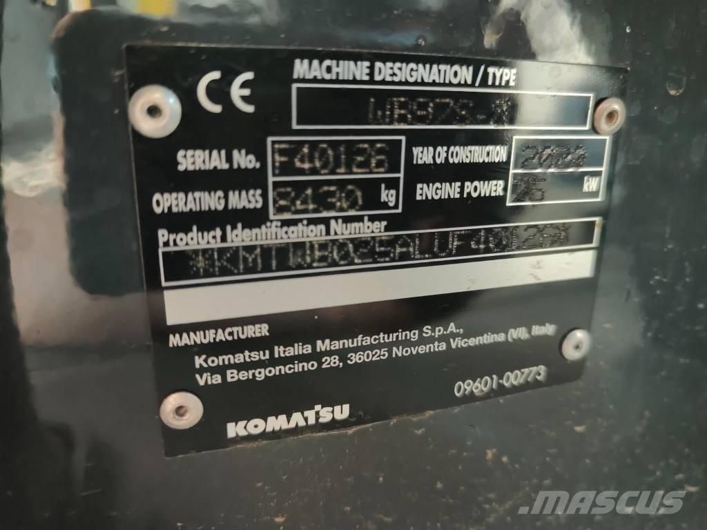 Komatsu WB 97 S-8 Tractopelle