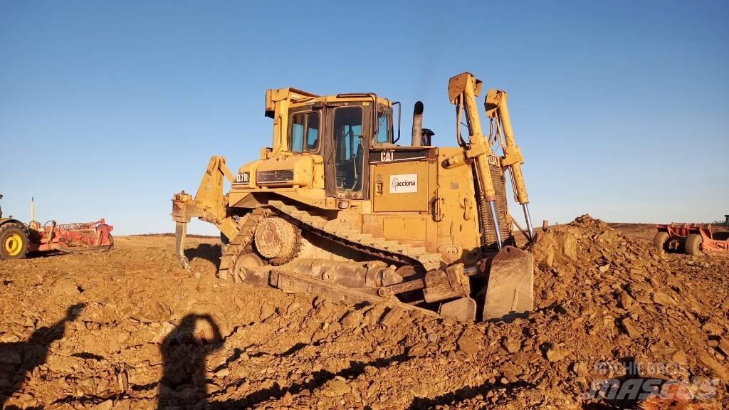 CAT D 7 R Bouteurs sur chenilles