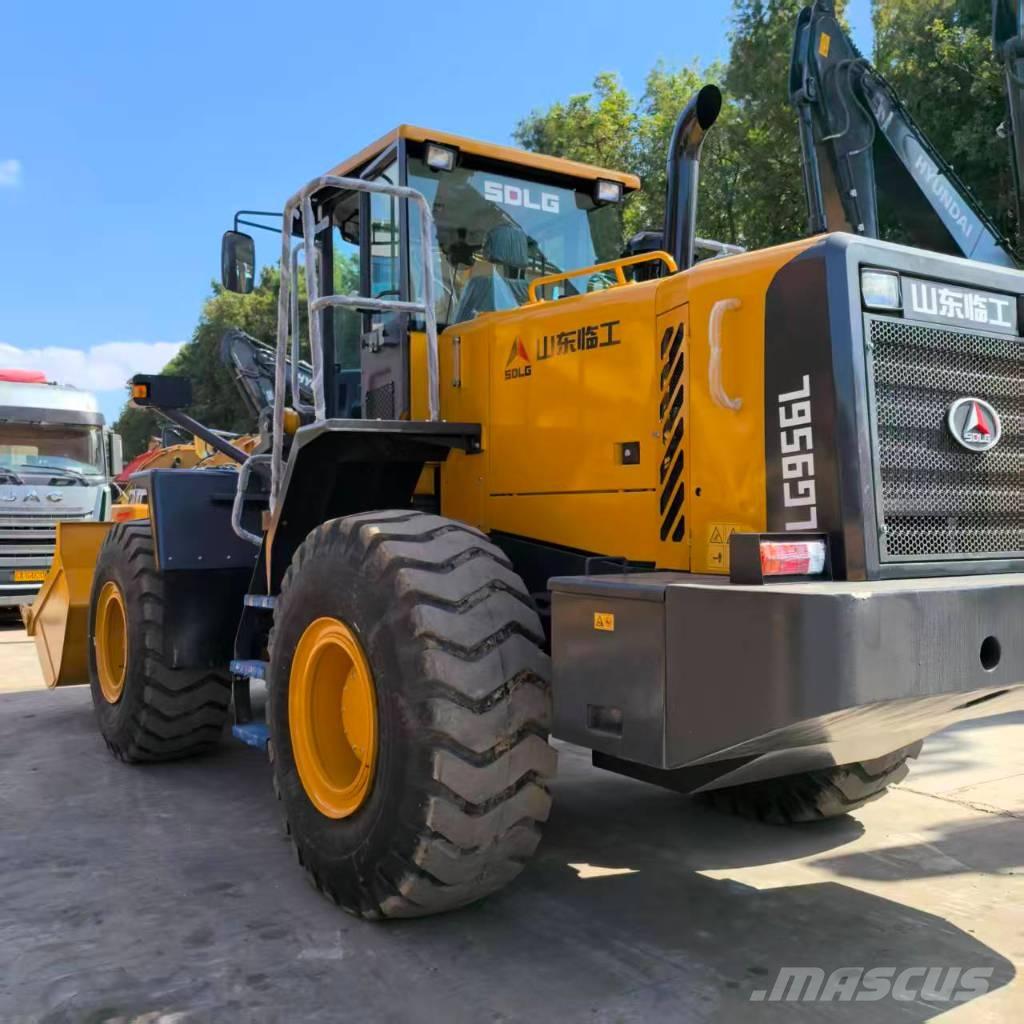 SDLG LG 956 L Chargeuse sur pneus