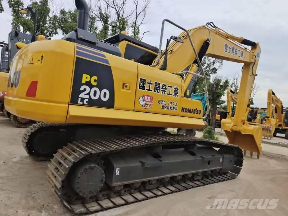 Komatsu PC 200 Pelle sur chenilles