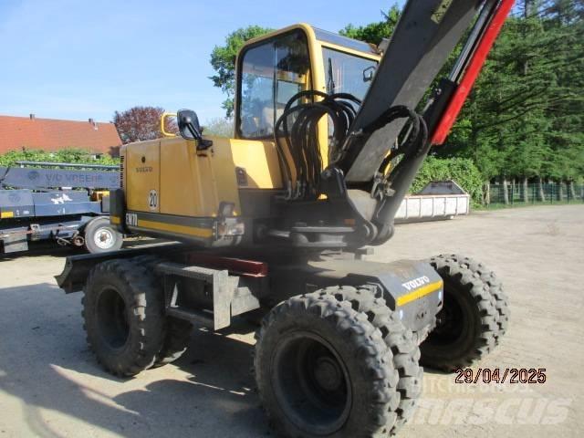 Volvo EW 70 Pelle sur pneus