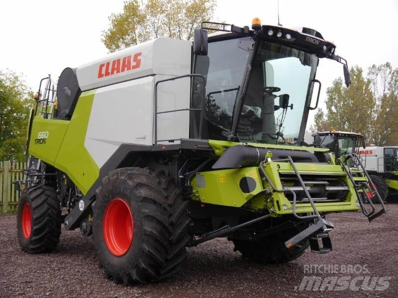 CLAAS TRION 660 Moissonneuse batteuse