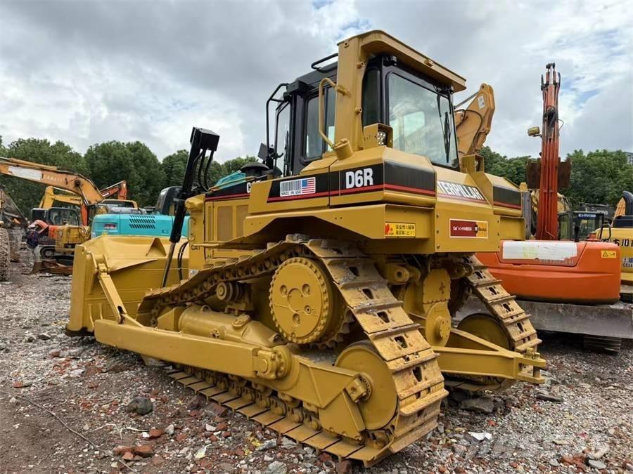CAT D 6 R Bouteurs sur chenilles