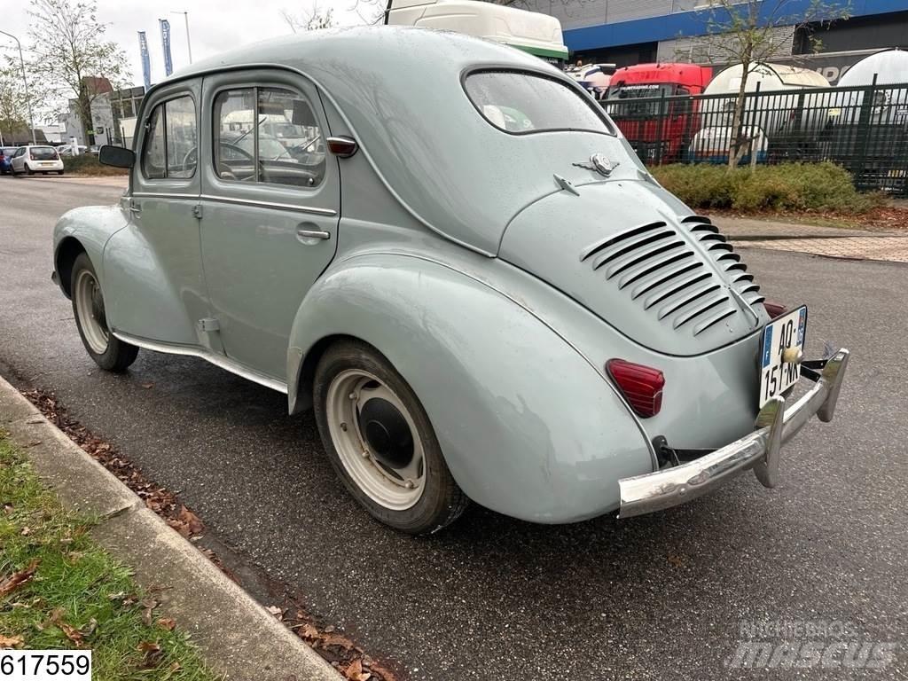 Renault ? 4CV Voiture