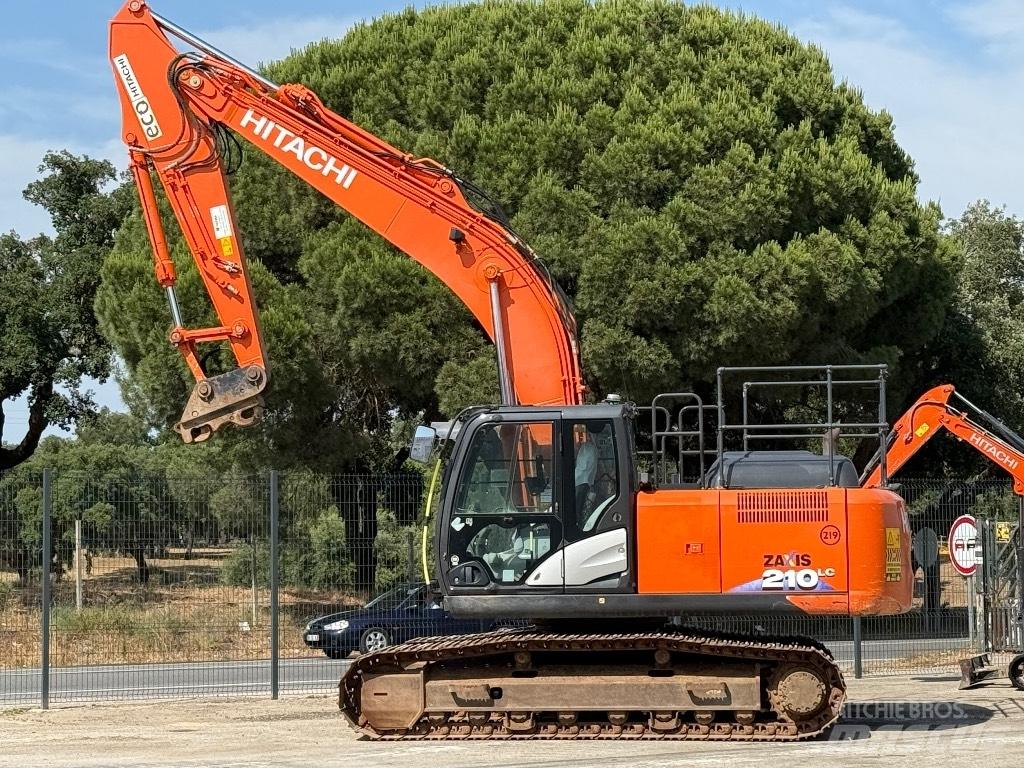 Hitachi ZX 210 LC-6 Pelle sur chenilles