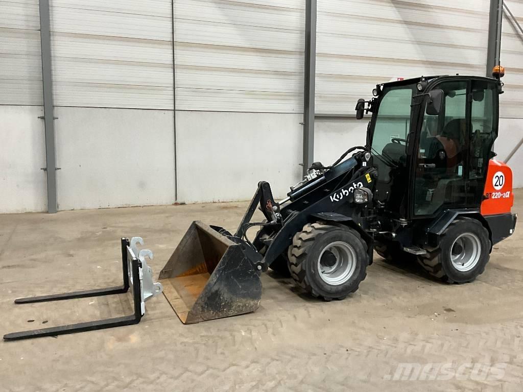 Kubota RT 220-2 A Chargeuse sur pneus