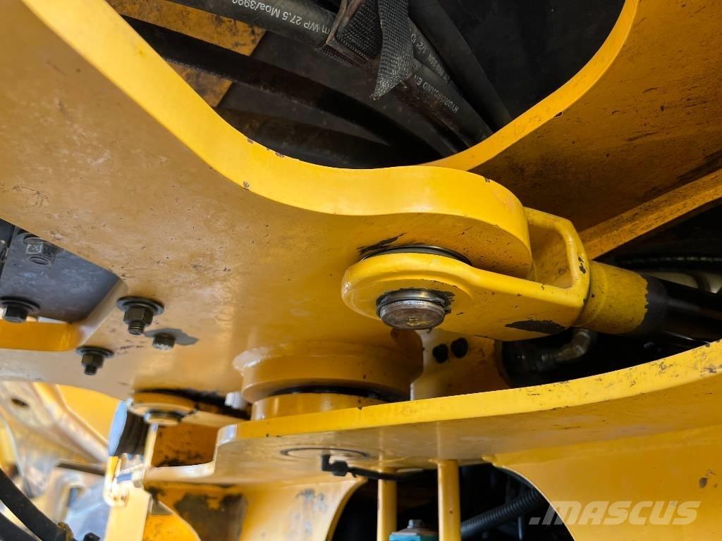 Volvo L90F Chargeuse sur pneus
