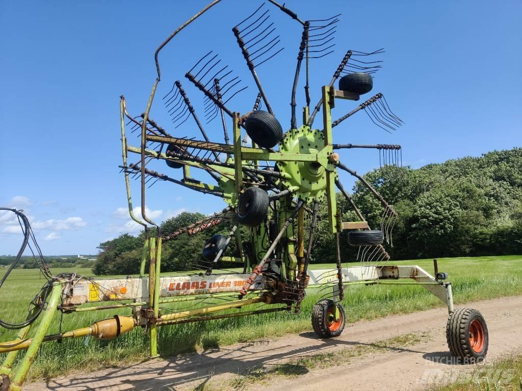 CLAAS 880 LIner Rateau faneur
