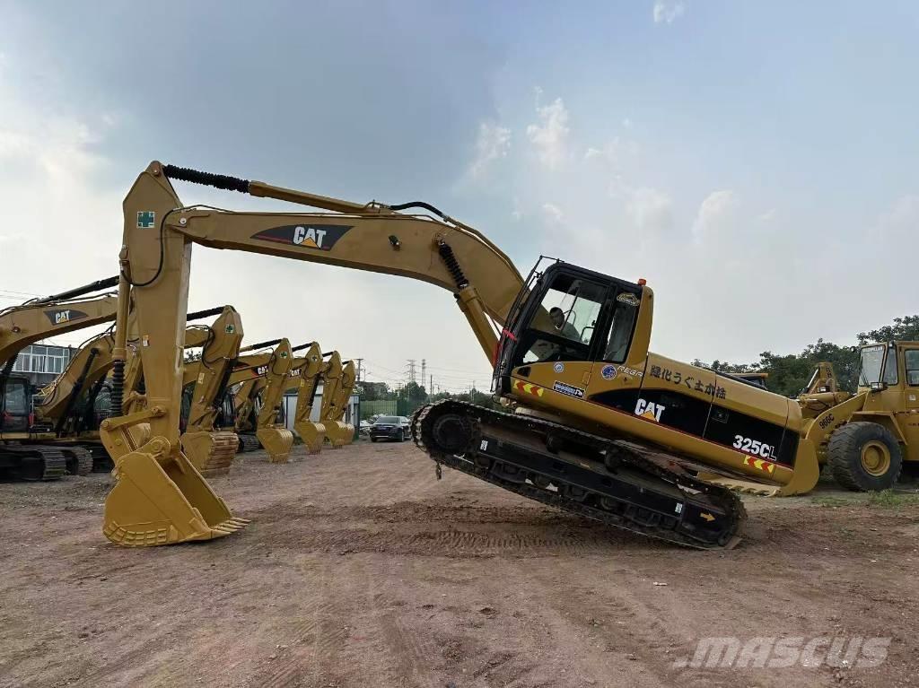 CAT 325 CL Pelle sur chenilles