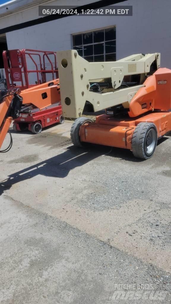 JLG E 450 AJ Nacelles articulées