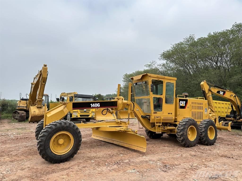 CAT 140G Niveleuse