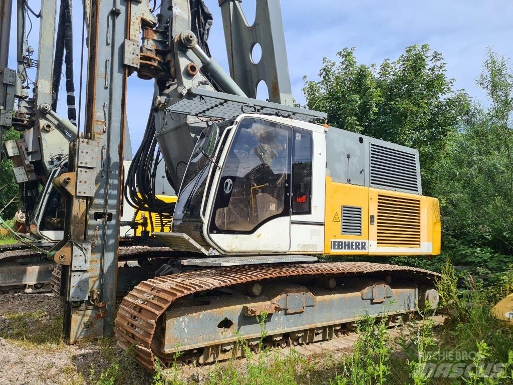 Liebherr LRB 155 Pelle enfonce-pieux
