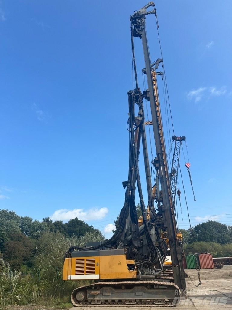 Liebherr LRB 155 Pelle enfonce-pieux