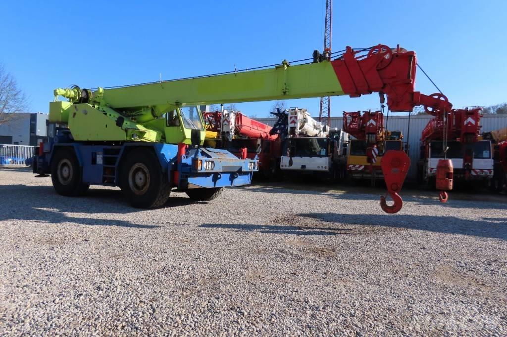 Tadano TR 250 E Grues mobiles