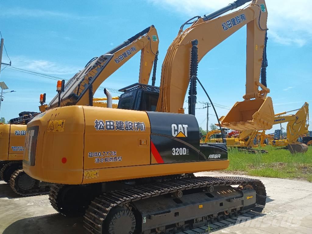 CAT 320D2L Pelle sur chenilles