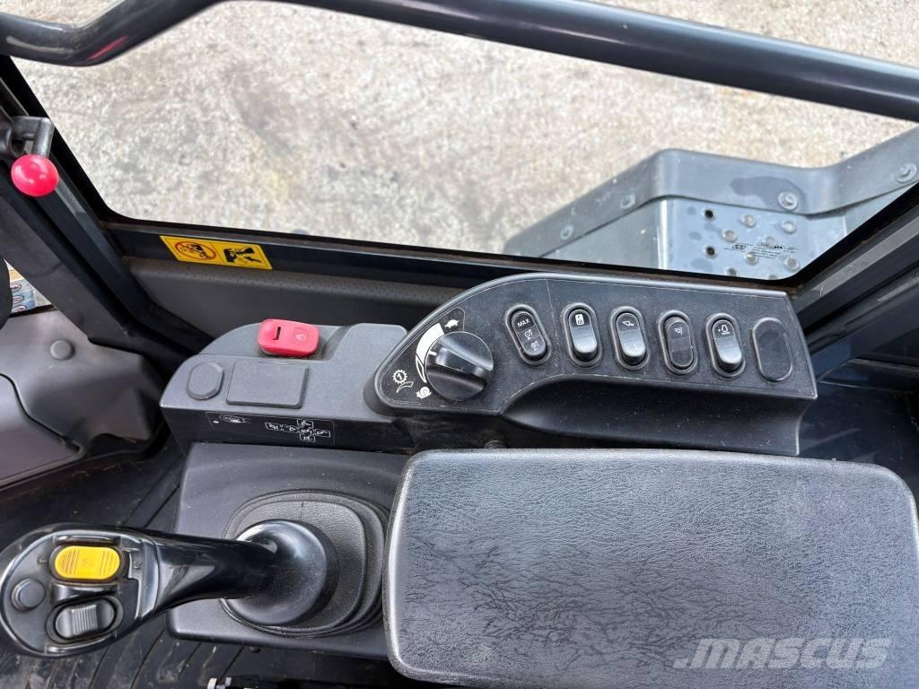 Komatsu WA320-8 Chargeuse sur pneus