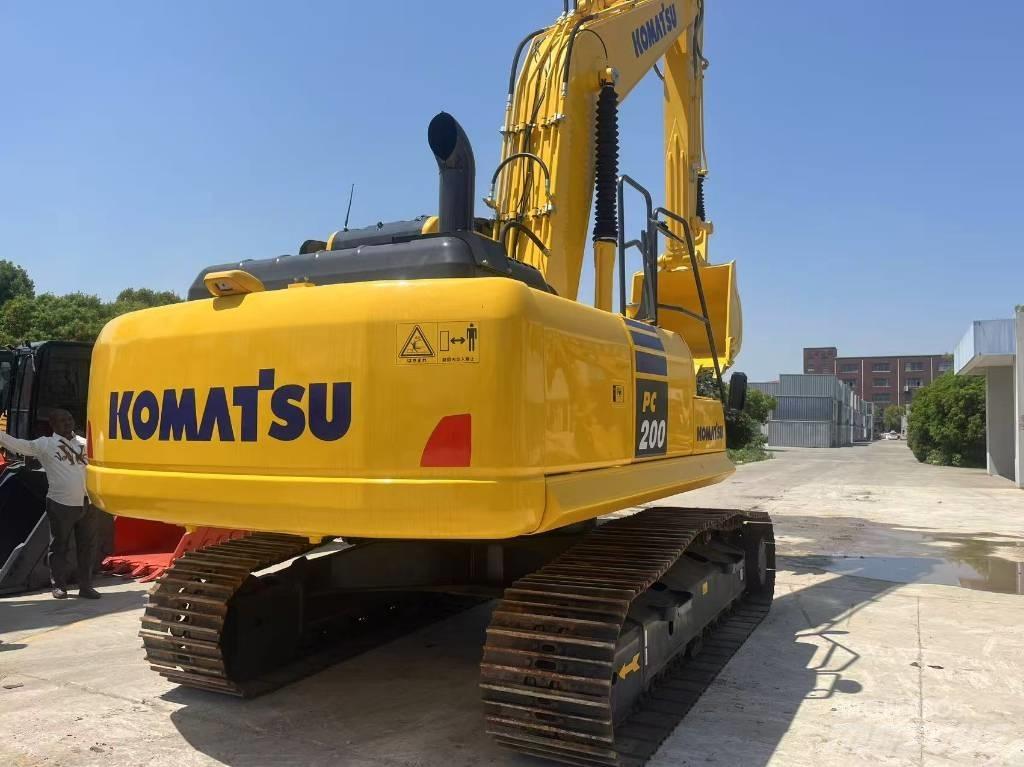 Komatsu PC 200 Pelle sur chenilles