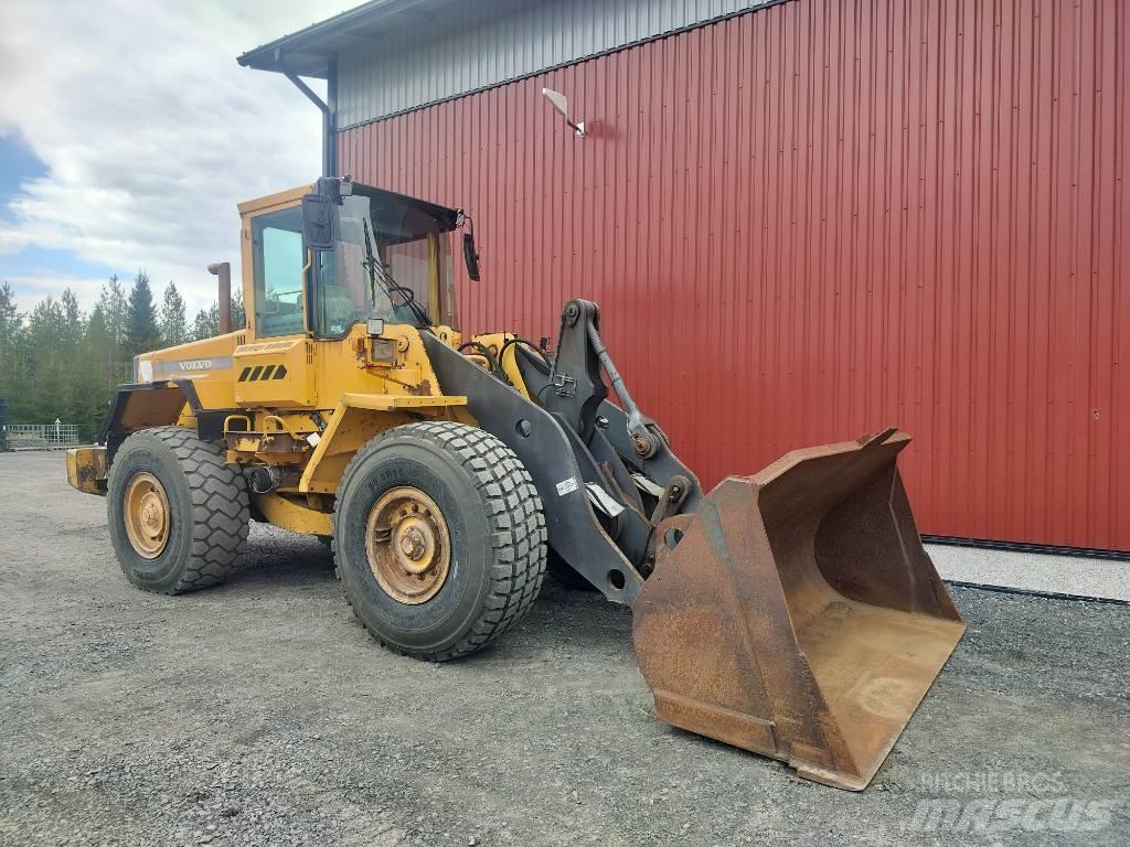 Volvo L90C Chargeuse sur pneus