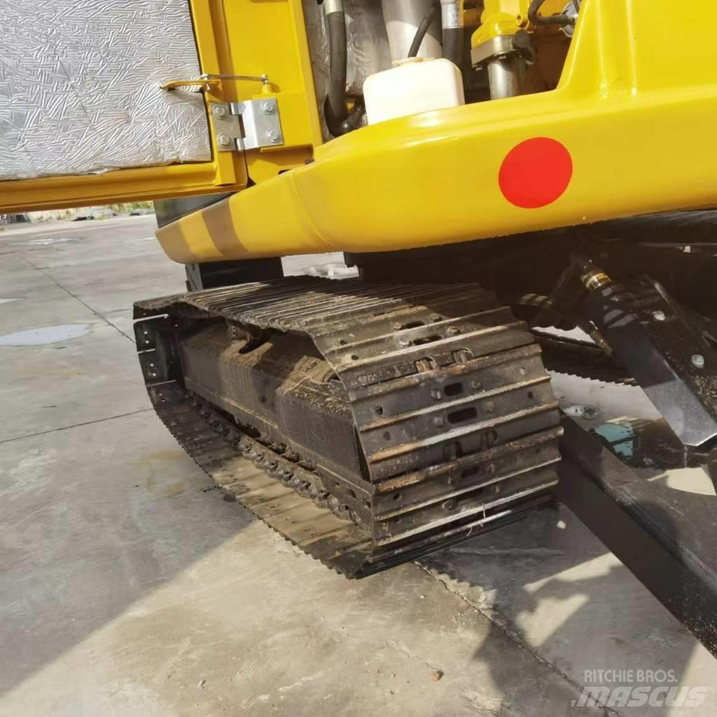 CAT 306E2 Mini pelle < 7t