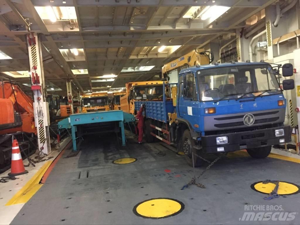 Hitachi 470 Pelle sur chenilles