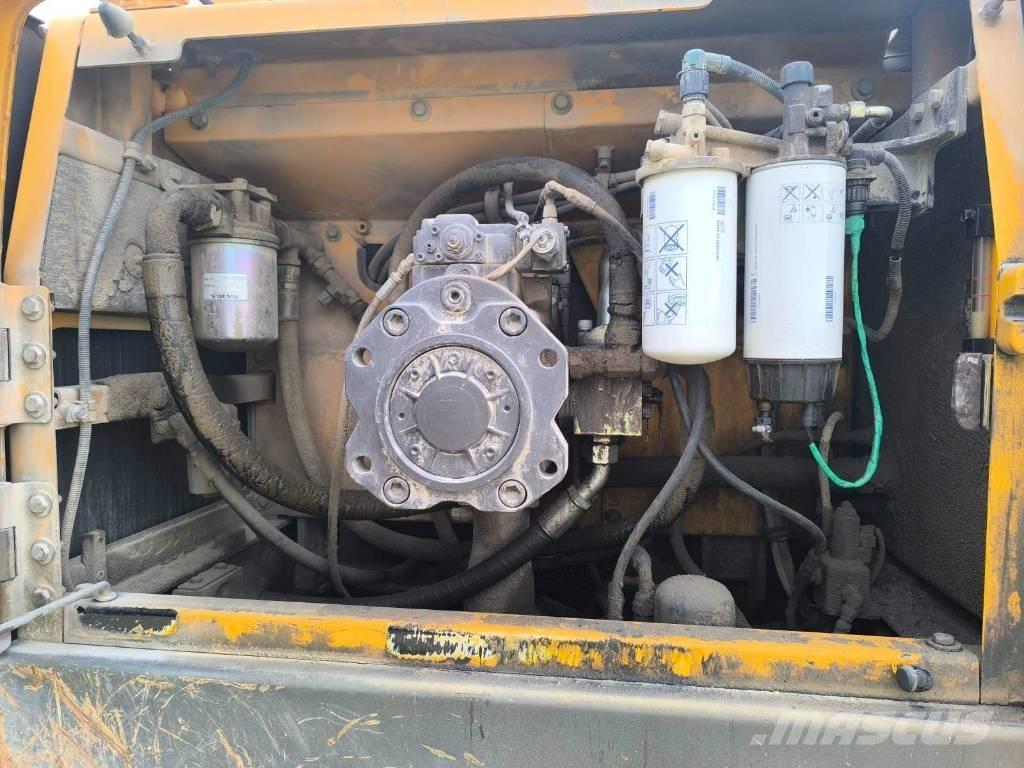 Volvo EC460CL Pelle sur chenilles