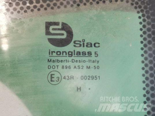 CAT TH 514C door Cabine