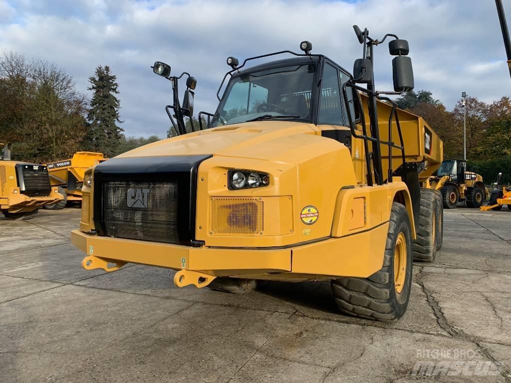 CAT 730 C Tombereau articulé