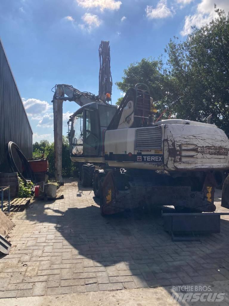 Terex TM 230 Pelle à déchets