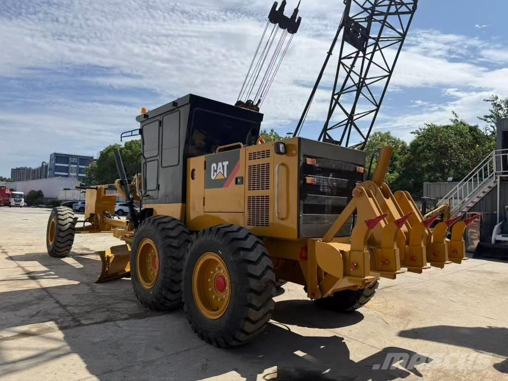 CAT 140H Niveleuse