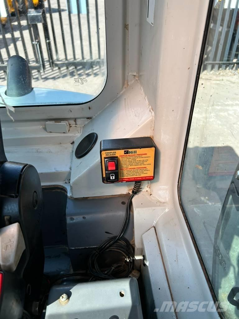 Takeuchi TB 250 Mini pelle < 7t